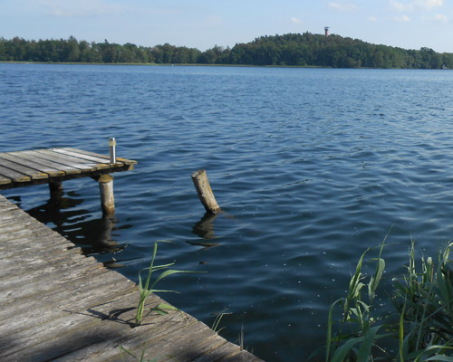 Ferienpark Mecklenburgische Seenplatte Ferienwohnungen Krakower See<br />
Ferienwohnungen direkt am See<br />
Appartements Krakower See
